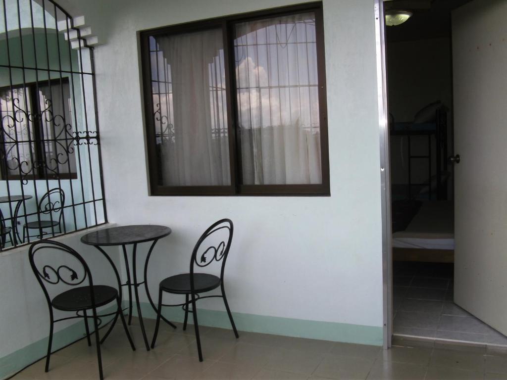 טגאיטאי Royal Taal Inn חדר תמונה