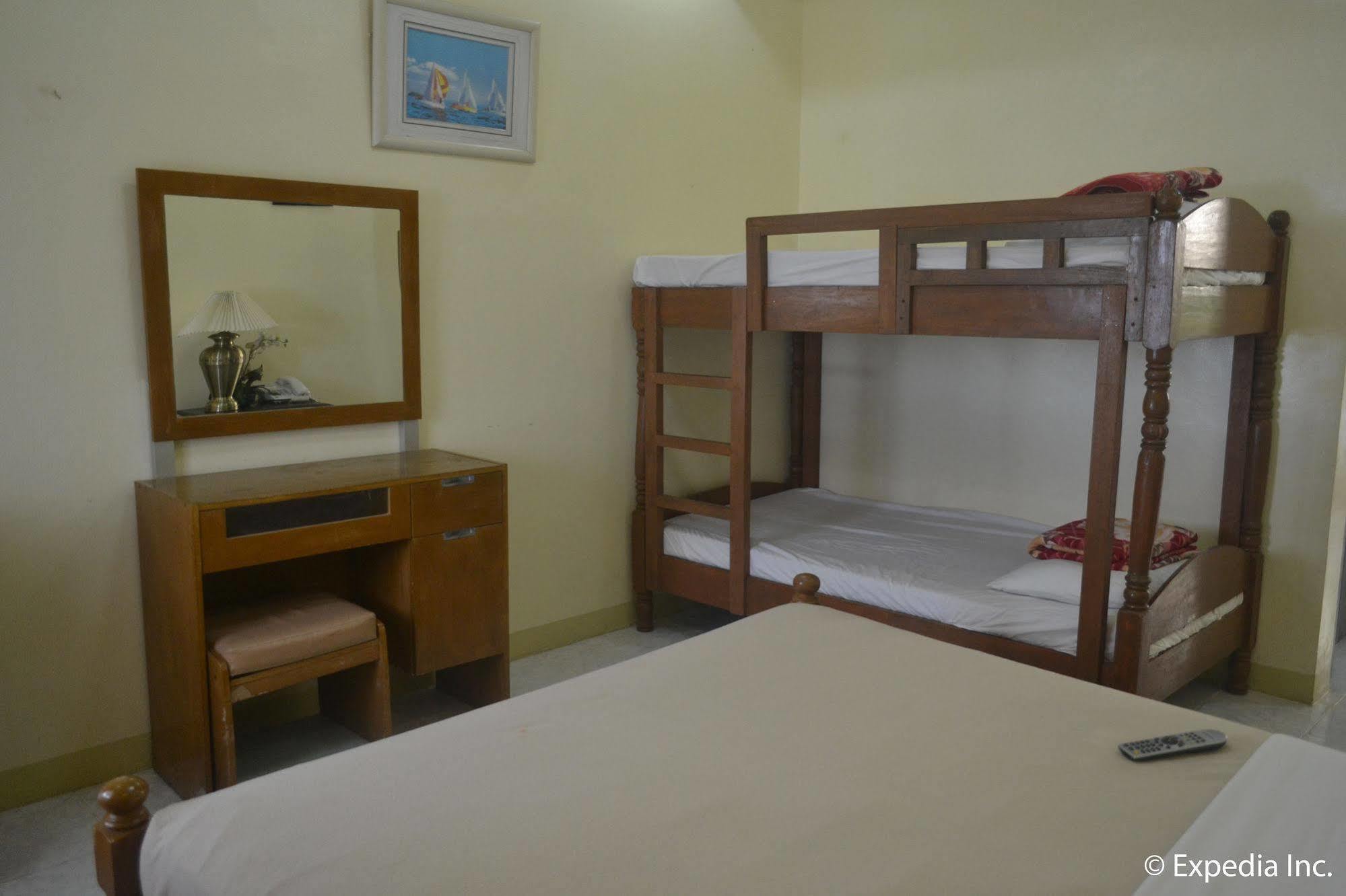 טגאיטאי Royal Taal Inn מראה חיצוני תמונה